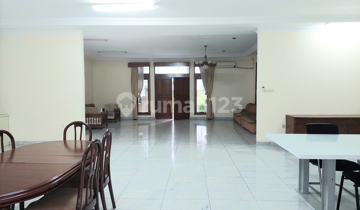 Rumah Masih Layak Huni di Kemang Selatan Hitung Harga Tanah Saja 2