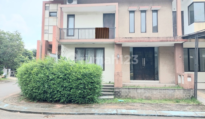 2-Story Renovated House in Graha Raya Move-In Ready 2-Story Renovated House in Graha Raya Move-In Ready