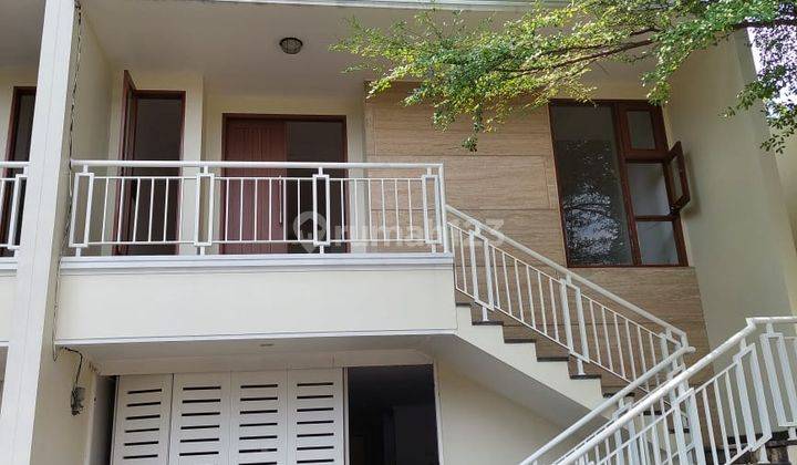 Rumah Baru 3 Lt. Dalam Townhouse Pejaten Jaksel 1