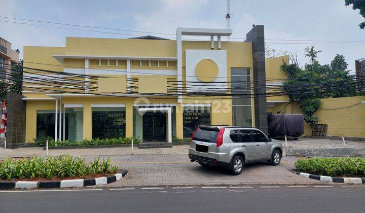 Rumah Cocok Untuk Tinggal Atau Usaha Di Depan Taman Barito  1