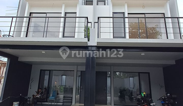 Rumah Baru Modern 3 LT. di Sekitar Bintaro Jaya