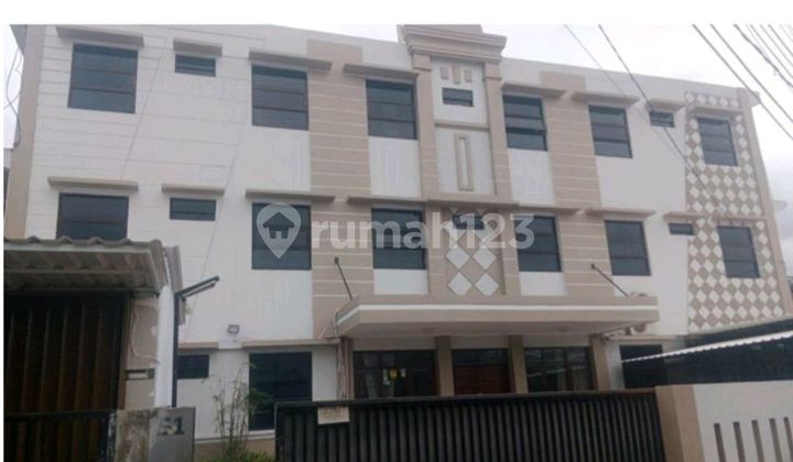 Kost Cantik Dan Bersih Dengan Halaman Luas Dekat Pusat Bisnis Kost Cantik Dan Bersih Dengan Halaman Luas Dekat Pusat Bisnis