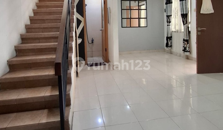 Rumah 2 Lantai Siap Huni Dekat Lebak Bulus Jakarta Selatan 2