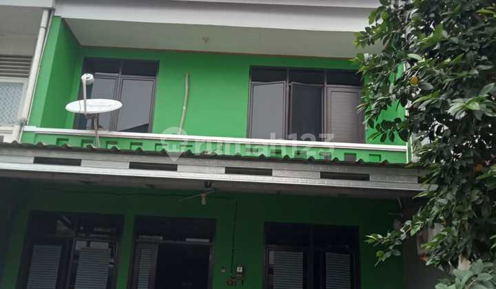 2-Story Livable House in Petukangan Selatan Complex 2-Story Livable House in Petukangan Selatan Complex