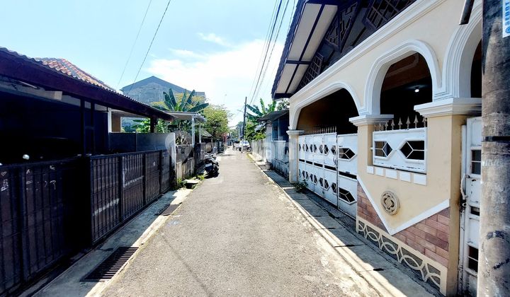 Rumah Besar dengan Harga Terjangkau di Sekitar Graha Raya 2