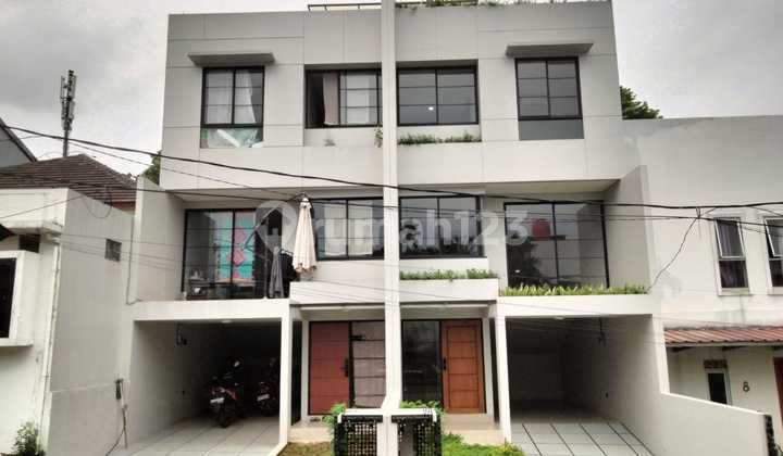 Rumah Baru Industrial Modern Split Level Siap Huni