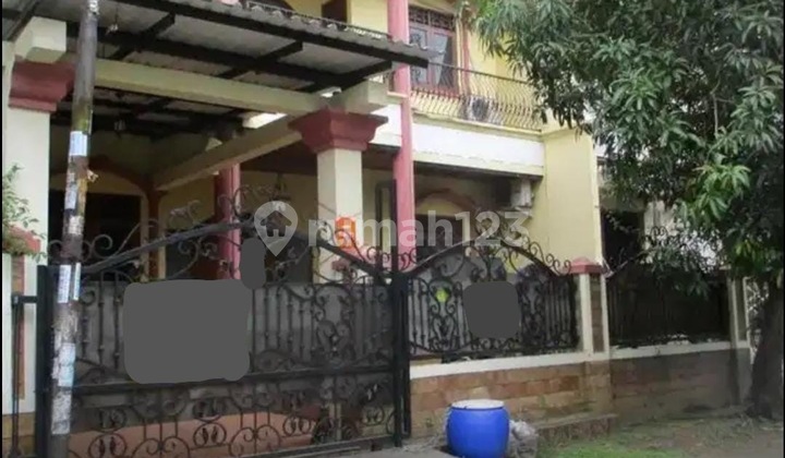 Rumah di Komplek Kencana Loka Bsd Serpong Tangerang selatan 