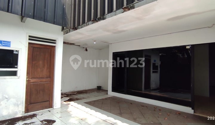 Rumah di Jl. Durentiga Selatan Jakarta selatan 