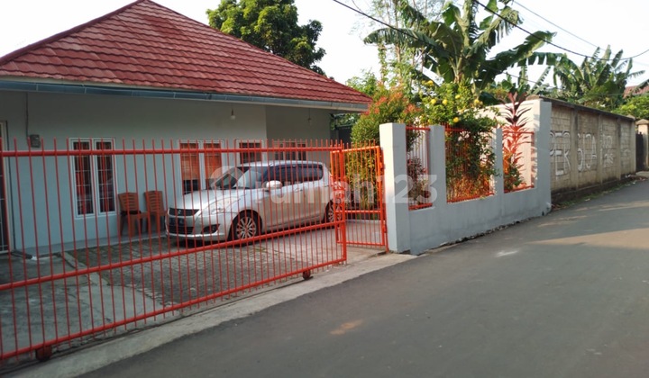 Rumah Cantik di Sawah Baru, Ciputat, Tangerang Selatan Rumah Cantik di Sawah Baru, Ciputat, Tangerang Selatan