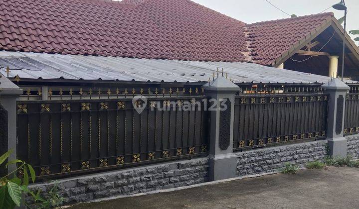 Rumah Bagus Mewah di Jl. Kesehatan Cipayung Ciputat Tangsel  1