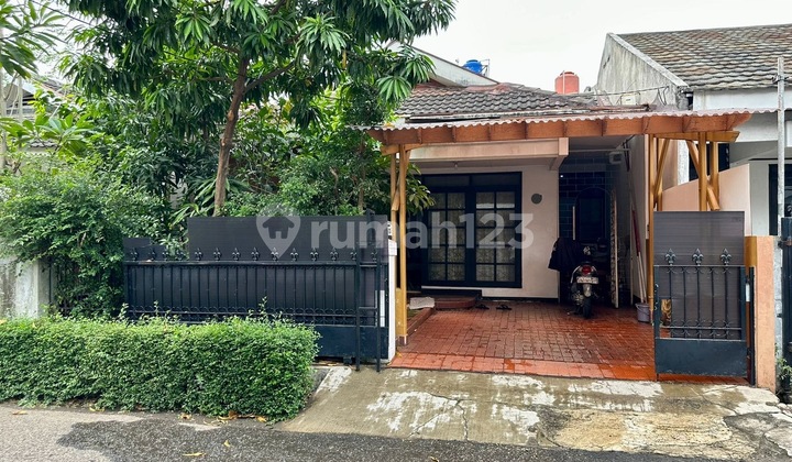 Rumah di Jln Merpati Bintaro Jaya Sek 1 Jakarta Selatan Rumah di Jln Merpati Bintaro Jaya Sek 1 Jakarta Selatan