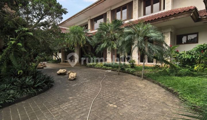 Luxury House in Pondok Indah, South Jakarta