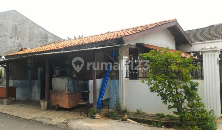 House on Veteran Health Street, Bintaro, South Jakarta 2