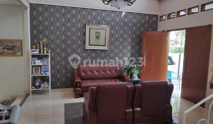 Affordable house in the DEPLU COMPLEX, Pondok Karya, Tangerang. 2