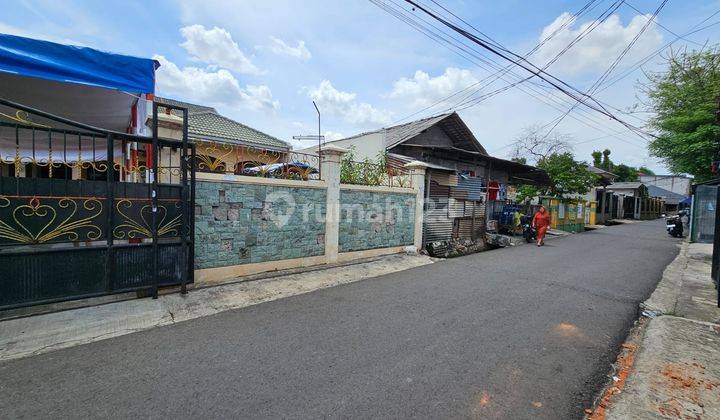 Rumah di Swadaya Ulujami, Jakarta Selatan  1