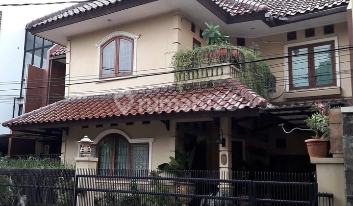 Rumah di Komplek Bendi jalan Delman Tanah Kusir Jakarta Selatan 