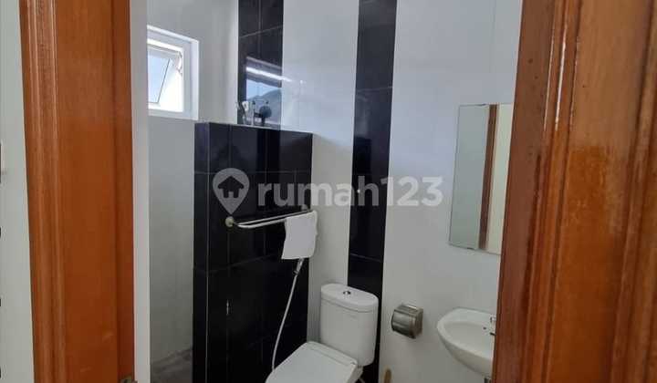 2-Story House in Kelapa Dua Housing, Kebon Jeruk, West Jakarta 2