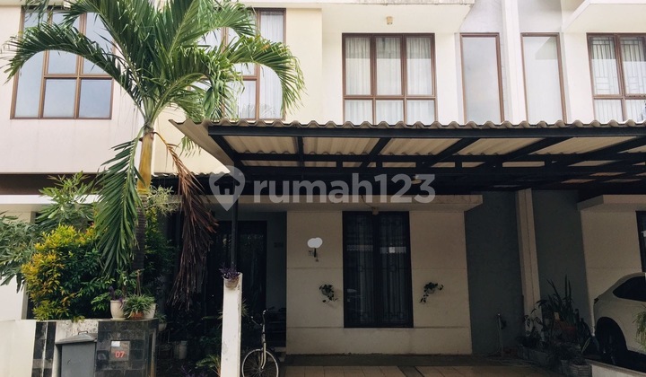 Rumah di The Spring, Serpong Tangerang Selatan