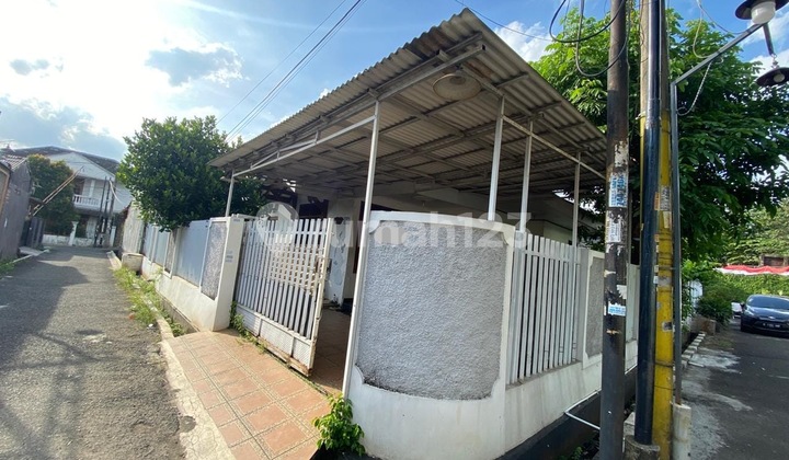House in Kembang Larangan Complex, South Larangan, Tangerang