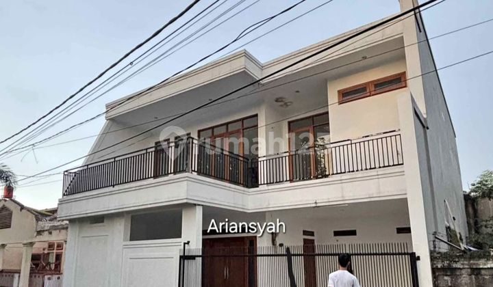 Rumah di Komplek Pertamina Pondok Ranji Bintaro Tangerang Rumah di Komplek Pertamina Pondok Ranji Bintaro Tangerang