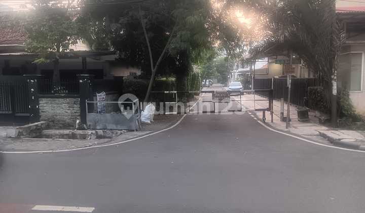 Rumah JI Danau Toba  Pejompongan, Benhill Jakarta Pusat 2