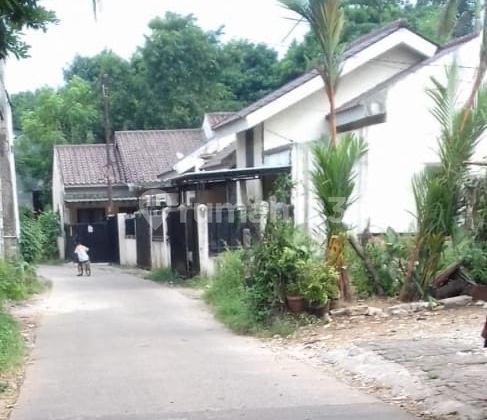 Rumah di CLUSTER LAGUNA RESIDEN Tangerang Selatan  2