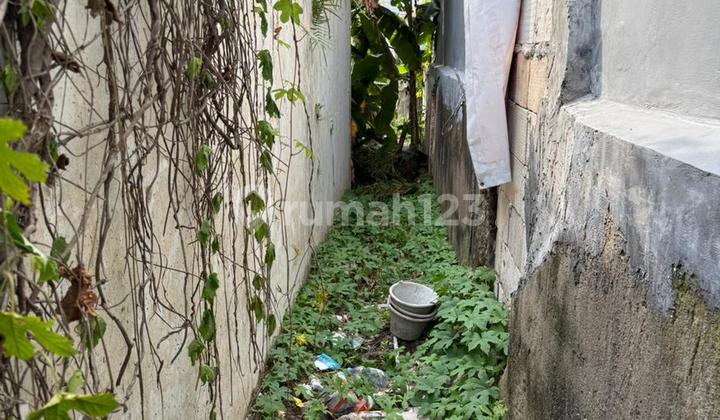 Cheap Land Old House Flood-Free Prohibition Tangerang City Cheap Land Old House Flood-Free Prohibition Tangerang City