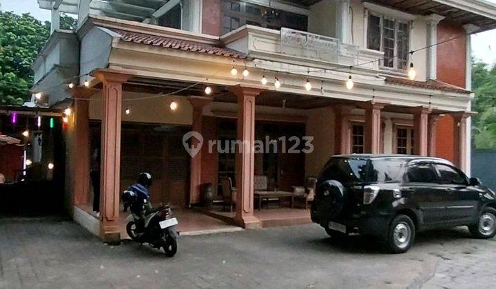 Rumah Dengan Luas Tanah Besar Di Perbatasan Jakarta Dan Tangerang 1