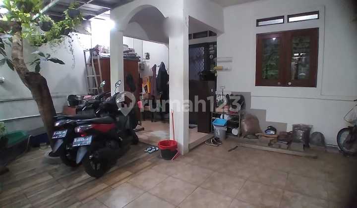 Rumah Dua Lantai Di Area Ciledug Dekat Bus Way Adam Malik 2