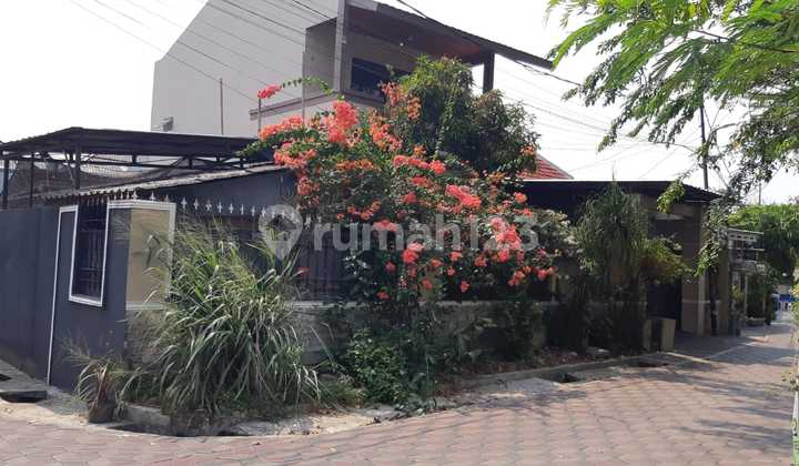 Rumah Luas Posisi Di Hoek Area Pesanggrahan Jakarta Selatan 2