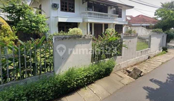Rumah Lama Dan Mewah Di Area Jakarta Selatan