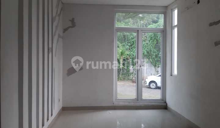 Nice House Ready to Live In Ciputat Area Near Station 2