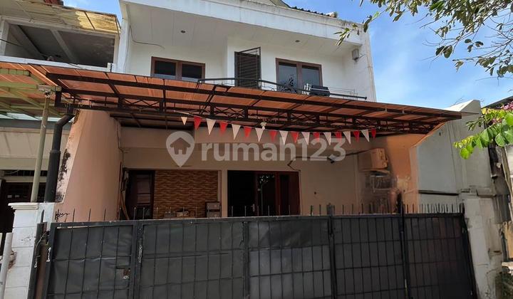 Rumah Bagus dan Siap Huni dan Lokasi Strategis