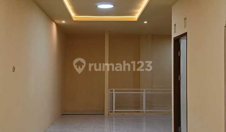 Rumah Bagus di Area Pamulang Siap Huni 2