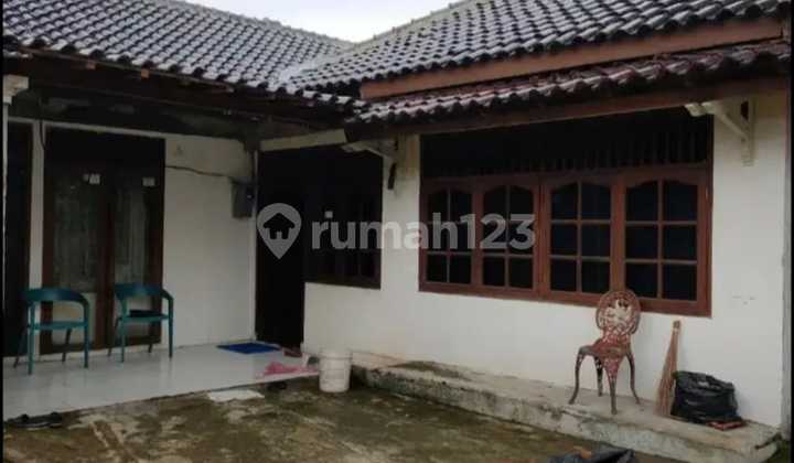 Old House Located in an Old Complex, Land Only for Sale 2