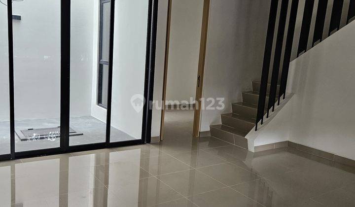 Rumah 2 Lantai Bagus Siap Huni Di Area Bintaro  2