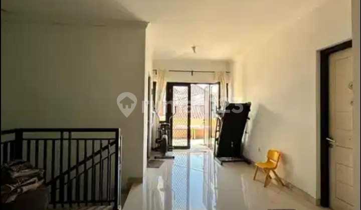 Rumah Bagus Dan Siap Huni Dalam Komplek Besar 