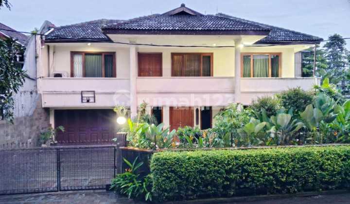 Luxury House in South Jakarta Area Ready to Occupy