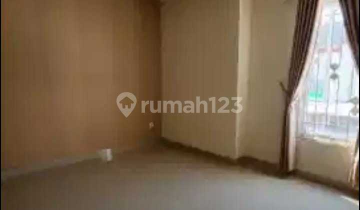 Two-Story House in a Ready-to-Live Cluster Two-Story House in a Ready-to-Live Cluster