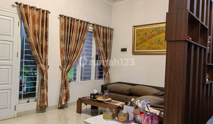 Rumah 3 Lantai Bonus Furniture Di Cluster Lavaletta Modernland  2