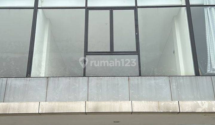 Rumah Bagus 3 Lantai di Suvarna Sutra Cikupa Tangerang  2