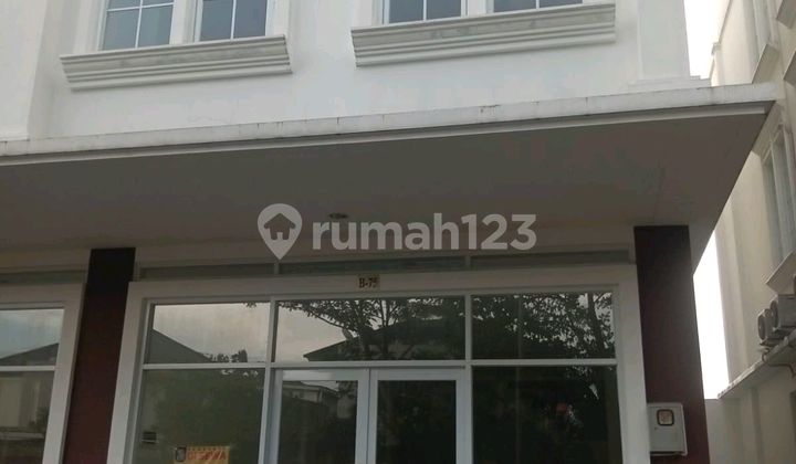 For Rent: 3-Story Attached Shop House in Modernland Tangerang 2