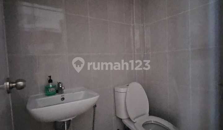 Shop House, 2 Floors Ready for Use, Modernland Tangerang 2