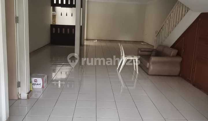 Rumah Terenovasi SHM Pulau Putri Modernland, Tangerang 2