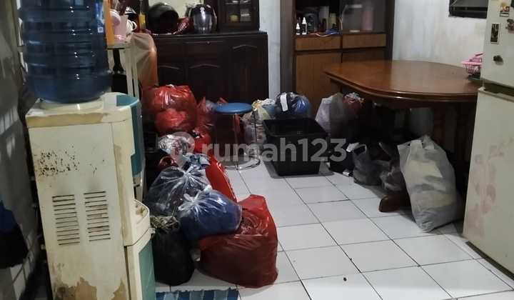 Rumah Dua Lantai Kebayoran Lama Jakarta Selatan