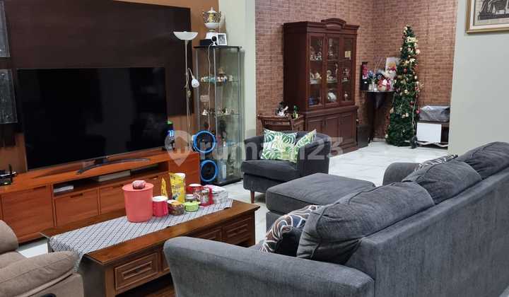 Rumah Murah Bagus Semi Furnished Cluster Madrid Modernland