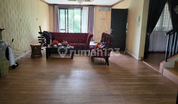 Rumah View Golf Rapih Siap Huni Modernland Tangerang