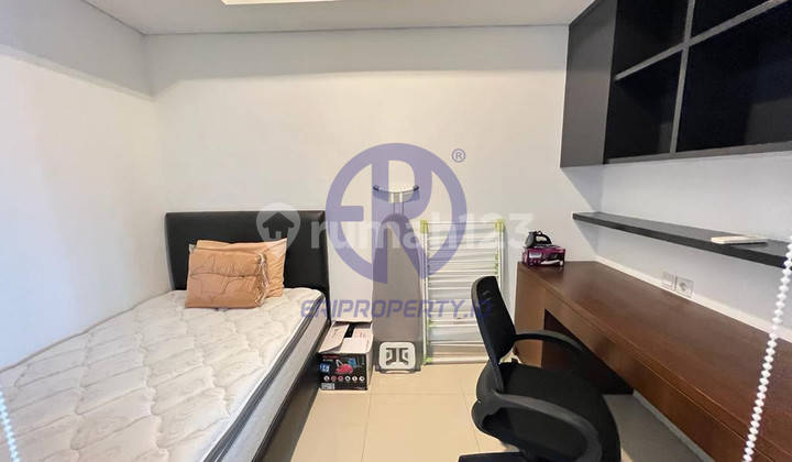 2 BR Intercon Kemang Village - 95 Sqm, Balcony 18 Million 2