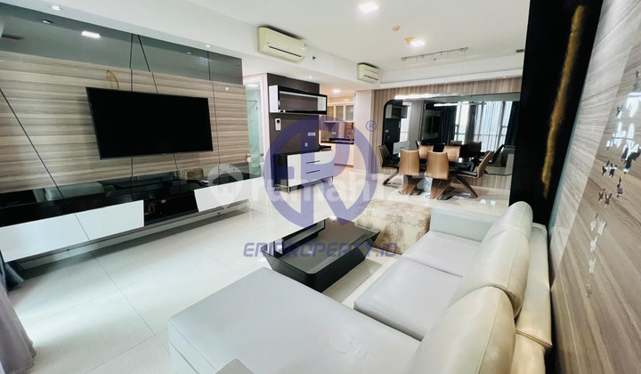Pet Friendly 2 Bedroom Private Lift Kemang Village