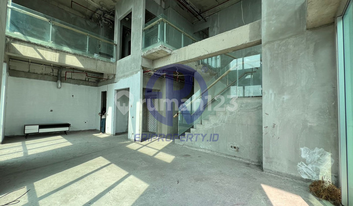 4 BR Tiffany Kemang Village - 270 Sqm, Private Lift, Bare Duplex 4 BR Tiffany Kemang Village - 270 Sqm, Private Lift, Bare Duplex